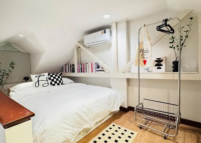 Chinatown 3br Townhouse,mrt Nearby&family Friendly بانكوك