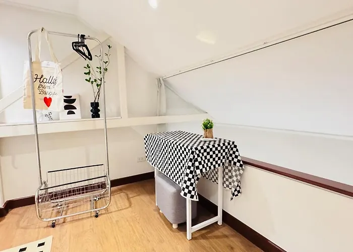 Chinatown 3br Townhouse,mrt Nearby&family Friendly فيلة *