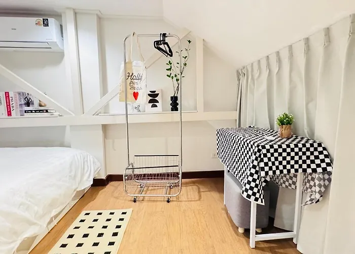 Chinatown 3br Townhouse,mrt Nearby&family Friendly بانكوك