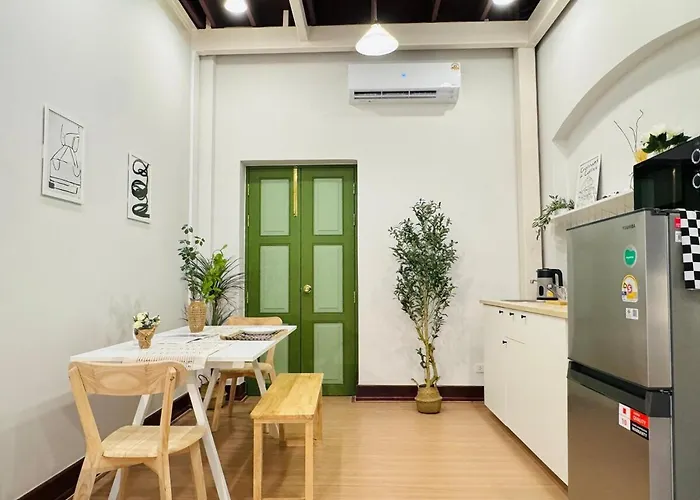 Chinatown 3br Townhouse,mrt Nearby&family Friendly *